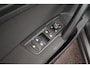 Volkswagen Tiguan 1.5 TSI 150pk DSG Highline Business R Trekhaak Panoramadak Camera Stoelverwarming Navigatie