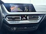 BMW 1-Serie 118i Executive Edition M-Sport Zetels HUD Adapt.Cruise Carplay Camera Uitstraling!