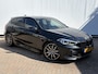 BMW 1-Serie 118i Executive Edition M-Sport Zetels HUD Adapt.Cruise Carplay Camera Uitstraling!