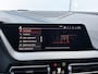 BMW 1-Serie 118i Executive Edition M-Sport Zetels HUD Adapt.Cruise Carplay Camera Uitstraling!