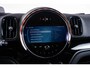 MINI Countryman Cooper S E ALL4 Cruise Control - Stoelverwarming voor - Multifunctioneel stuurwiel - Elektrisch inklapbare buitenspiegels - Comfort acces - Achteruitrijcamera - Head up -