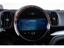MINI Countryman Cooper S E ALL4 Cruise Control - Stoelverwarming voor - Multifunctioneel stuurwiel - Elektrisch inklapbare buitenspiegels - Comfort acces - Achteruitrijcamera - Head up -