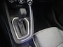 Renault Clio 1.6 E-Tech Full Hybrid 145 techno AUTOMAAT | Pack winter | Apple Carplay/Android | Autonomous Emergency Braking | cruise control | electronic climate control | lederen/stof bekleding | LED koplampen | lichtmetalen velgen 16 |