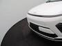 Hyundai Kona Electric Long Range Pure Edition 64.8 kWh | Stoelverwarming | Adaptieve Cruise | Climate Control | Achteruitrijcamera | Keyless | DAB |