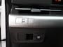 Hyundai Kona Electric Long Range Pure Edition 64.8 kWh | Stoelverwarming | Adaptieve Cruise | Climate Control | Achteruitrijcamera | Keyless | DAB |