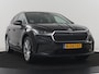 Skoda Enyaq iV 60 | SOH 92,0% | Half leder | Stuur/stoel verwarming | Adaptive cruise | Carplay | Sfeerverlichting | Climate control | Camera | Park assist | Trekhaak