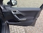 Peugeot 2008 1.2 PureTech Allure [ navi, ecc, pdc, cruise, lmv, trekhaak ]