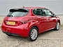 Peugeot 208 1.2 PureTech Allure 82 PK [ fm navi,apple car.lmv,trekhaak ]
