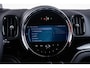 MINI Countryman Cooper S E ALL4 Active Cruise Control - Head up - Elektrisch verstelbare/verwarmde stoelen - Getinte Ruiten - Comfort acces - Elektrisch inklapbare buitenspiegels - Driving Assistant -