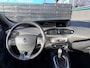 Renault Grand Scenic 1.2 TCe R-Cinéma Cruise Keyless Leder Airco Navi DVD Trekhaak PDC 17 Inch Zeer Nette Auto !!!