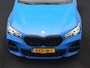 BMW X1 sDrive20i M Sport 192pk Misano Blauw Metallic | Trekhaak Afn. | Sportstoelen Verwarmd | Navi Pro | Sfeerverlichting | Apple Carplay | Camera | LED Koplampen | 18"L.M | M Sportstuur | Cruise Control |