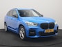 BMW X1 sDrive20i M Sport 192pk Misano Blauw Metallic | Trekhaak Afn. | Sportstoelen Verwarmd | Navi Pro | Sfeerverlichting | Apple Carplay | Camera | LED Koplampen | 18"L.M | M Sportstuur | Cruise Control |