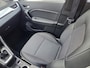 Renault Captur 1.3 TCe 140 Intens / Achteruitrijcamera / Apple Carplay Android Auto / Cruise control / Keyless Entry & Start / Draadloze telefoon lader / Navigatie / Parkeersensoren voor en achter / Climate control /
