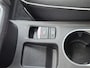 Renault Captur 1.3 TCe 140 Intens / Achteruitrijcamera / Apple Carplay Android Auto / Cruise control / Keyless Entry & Start / Draadloze telefoon lader / Navigatie / Parkeersensoren voor en achter / Climate control /