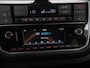 Volkswagen Up! 1.0 BMT cross up! | Camera | Stoelverwarming | Lichtmetalen Velgen | Zondag Open!
