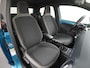 Volkswagen Up! 1.0 BMT cross up! | Camera | Stoelverwarming | Lichtmetalen Velgen | Zondag Open!