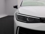 Volkswagen Passat Variant 1.5 eHybrid 272 Pk R-Line | Black Style | Stoel/Stuurverwarming | Panoramadak | 360 Camera | Head Up | Memory | Trekhaak | 19 Inch | 155 Km !!