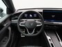 Volkswagen Passat Variant 1.5 eHybrid 272 Pk R-Line | Black Style | Stoel/Stuurverwarming | Panoramadak | 360 Camera | Head Up | Memory | Trekhaak | 19 Inch | 155 Km !!