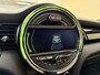 MINI Cooper 3-Deurs 1.5 Chili, 136Pk, 2015, 2de eigenaresse, Panoramadak, LED koplampen, Parkeersensoren, Climate control, Stoelverwarming, Cruise control,