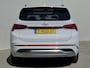 Hyundai Santa Fe 1.6 T-GDI PHEV Premium Plus Sky 7p. / SOH 100% / All season banden / Trekgewicht 1.350 kg / Glazen schuif- en kanteldak / Stuur- Stoel & Achterbank verwarming / Stoelventilatie / Rondomzicht camera / Elektrische achterklep / Adaptief cruise control /