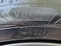 Hyundai Santa Fe 1.6 T-GDI PHEV Premium Plus Sky 7p. / SOH 100% / All season banden / Trekgewicht 1.350 kg / Glazen schuif- en kanteldak / Stuur- Stoel & Achterbank verwarming / Stoelventilatie / Rondomzicht camera / Elektrische achterklep / Adaptief cruise control /