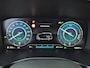 Hyundai Santa Fe 1.6 T-GDI PHEV Premium Plus Sky 7p. / SOH 100% / All season banden / Trekgewicht 1.350 kg / Glazen schuif- en kanteldak / Stuur- Stoel & Achterbank verwarming / Stoelventilatie / Rondomzicht camera / Elektrische achterklep / Adaptief cruise control /