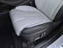 Hyundai Santa Fe 1.6 T-GDI PHEV Premium Plus Sky 7p. / SOH 100% / All season banden / Trekgewicht 1.350 kg / Glazen schuif- en kanteldak / Stuur- Stoel & Achterbank verwarming / Stoelventilatie / Rondomzicht camera / Elektrische achterklep / Adaptief cruise control /