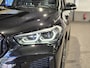 BMW X1 xDrive25e High Executive M-Sport | Panorama | 19” | Leder | HUD | Camera
