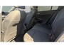 Volkswagen Golf 1.0 110pk TSI Life | Voor- en Achter sensoren | Adaptive Cruise | Elektrisch Panoramadak | Carplay | Keyless start/stop |