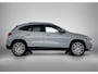 Mercedes-Benz GLA 250 e 140 Year Edition | Plus pakket | Nightpakket | Trekhaak | Panoramaschuifdak | 20” tien-dubbelspaaks AMG velgen | Warmtewerend, donkergetint glas |