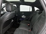 Mercedes-Benz GLA 180 Business Solution AMG | Premium Plus pakket | Nightpakket | Trekhaak | Panoramaschuifdak | DISTRONIC | Burmester Surround Sound systeem | GUARD 360 ° Plus | 19” vijf-dubbelspaaks AMG velgen |