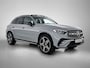 Mercedes-Benz GLC 300e 4MATIC Business Solution AMG | Advanced plus | Nightpakket | Parkeerpakket | Trekhaak | Panoramaschuifdak | Treeplanken in aluminiumlook | 20 inch vijfspaaks lichtmetalen AMG-velgen | URBAN GUARD Plus |