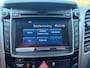Hyundai i30 1.6 GDI i-Motion Plus van 2de Eig met parkeersensoren / camera en navigatie en bluetooth en trekhaak