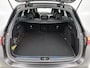 Mercedes-Benz GLC 300e 4MATIC Business Solution AMG | Premium | Winterpakket | Nightpakket | Rijassistentiepakket Plus | Trekhaak | Panoramaschuifdak | Treeplanken in aluminiumlook | 20" multispaaks lichtmetalen AMG velgen |