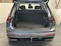 Volkswagen Tiguan Allspace 1.5 TSI HIGHLINE BUSINESS R AUTOMAAT 7 PERSOONS NAVIGATIE ADAPTIVE CRUISE CONTROL PANORAMA SCHUIF/KANTELDAK APPLE CARPLAY/ANDROID RIJSTROOKSENSOREN KEYLESS GO TREKHAAK ZEER MOOI !!