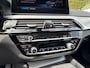 BMW 5-Serie Touring 530e xDrive Trekhaak Elektrisch | Schuifdak | Topstaat! | All-season