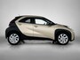 Toyota Aygo X 1.0 VVT-i MT Envy | Dealer Onderhouden | Stoelverwarming | Parkeersensoren voor+achter | Climate Control | Keyless Entry/Start | Draadloze telefoonlader | Groot Scherm | Navigatie | Apple CarPlay/Android Auto