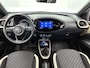 Toyota Aygo X 1.0 VVT-i MT Envy | Dealer Onderhouden | Stoelverwarming | Parkeersensoren voor+achter | Climate Control | Keyless Entry/Start | Draadloze telefoonlader | Groot Scherm | Navigatie | Apple CarPlay/Android Auto