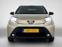 Toyota Aygo X 1.0 VVT-i MT Envy | Dealer Onderhouden | Stoelverwarming | Parkeersensoren voor+achter | Climate Control | Keyless Entry/Start | Draadloze telefoonlader | Groot Scherm | Navigatie | Apple CarPlay/Android Auto