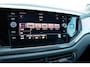 Volkswagen Polo 1.0 TSI Highline | DSG Automaat | Carplay | Climate | ACC | DAB | Stuurbediening | Sfeer | 2 X PDC | Navigatie | Garantie