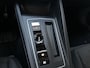 Volkswagen Golf 1.0 eTSI DSG Life Virtual Cockpit Sfeerverlichting Parkeersensoren Navigatie