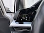 Volkswagen Golf 1.0 eTSI DSG Life Virtual Cockpit Sfeerverlichting Parkeersensoren Navigatie