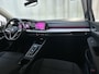 Volkswagen Golf 1.0 eTSI DSG Life Virtual Cockpit Sfeerverlichting Parkeersensoren Navigatie