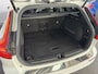 Volvo V60 2.0 T8 Twin Engine AWD Inscription B&W HUD Pano Trekhaak Pilot Assist