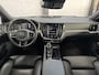 Volvo V60 2.0 T8 Twin Engine AWD Inscription B&W HUD Pano Trekhaak Pilot Assist