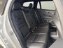 Volvo V60 2.0 T8 Twin Engine AWD Inscription B&W HUD Pano Trekhaak Pilot Assist