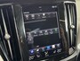 Volvo V60 2.0 T8 Twin Engine AWD Inscription B&W HUD Pano Trekhaak Pilot Assist