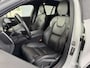 Volvo V60 2.0 T8 Twin Engine AWD Inscription B&W HUD Pano Trekhaak Pilot Assist