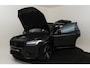 Volvo XC90 T8 RECHARGE AWD R-DESIGN -PANO.DAK|HARMAN/KARDON|POWER-SEATS|HEAD-UP DISP.|360°CAM|PRIVACY.GLAS|BLACK.BADGE|TREKHAAK|22"WINTERBANDEN