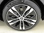 Mercedes-Benz C-klasse 300 e Business Solution Luxury | Winterpakket | Parkeerpakket | Trekhaak | Panoramaschuifdak | Warmtewerend, donkergetint glas | GUARD 360° Plus |